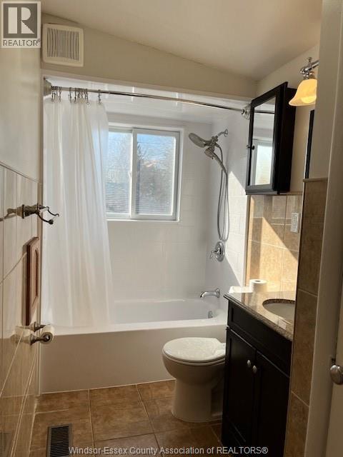 3401 Roxborough Unit# Upper, Windsor, Ontario  N9E 2Z9 - Photo 9 - 26000472