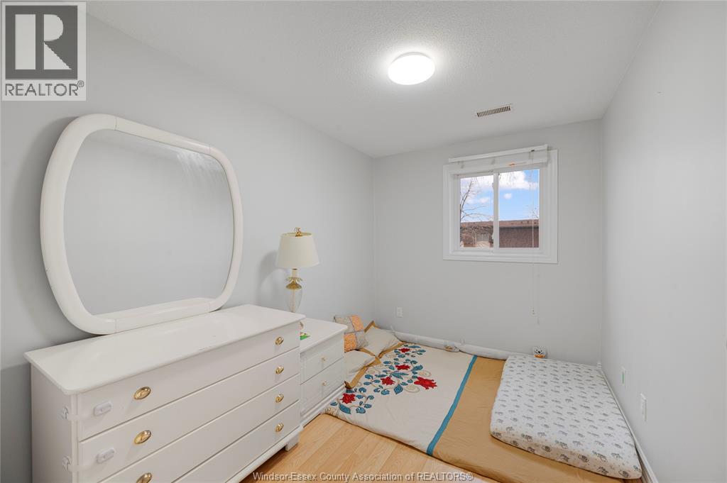 6384 Thornberry Crescent, Windsor, Ontario  N8T 3A2 - Photo 16 - 26000533