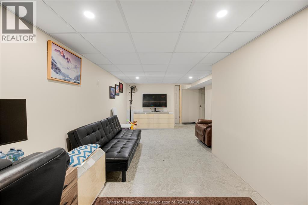 6384 Thornberry Crescent, Windsor, Ontario  N8T 3A2 - Photo 19 - 26000533