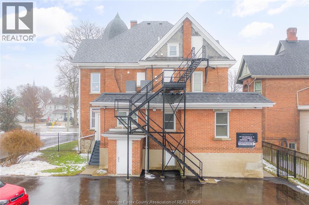 259 Wellington Street West, Chatham, Ontario  N7M 1J9 - Photo 7 - 26000244