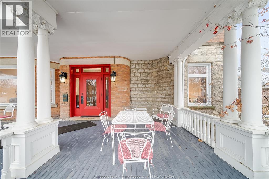 259 Wellington Street West, Chatham, Ontario  N7M 1J9 - Photo 5 - 26000207
