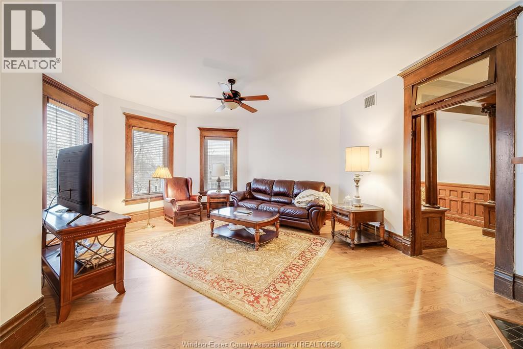259 Wellington Street West, Chatham, Ontario  N7M 1J9 - Photo 8 - 26000207