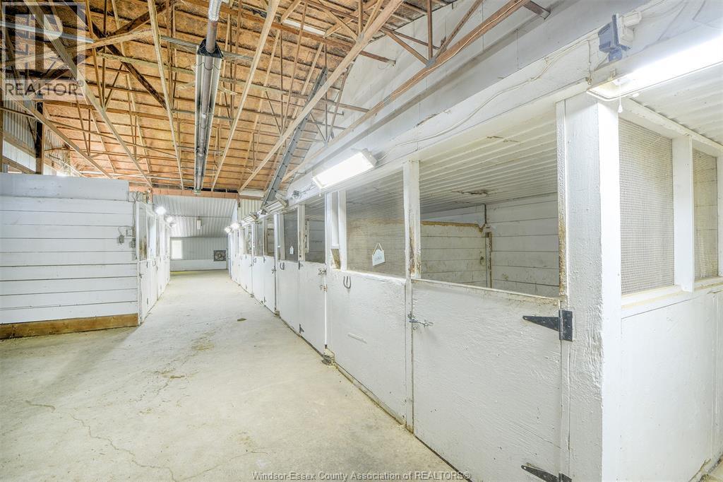 6400 Walker, Tecumseh, Ontario  N0R 1L0 - Photo 20 - 26000581