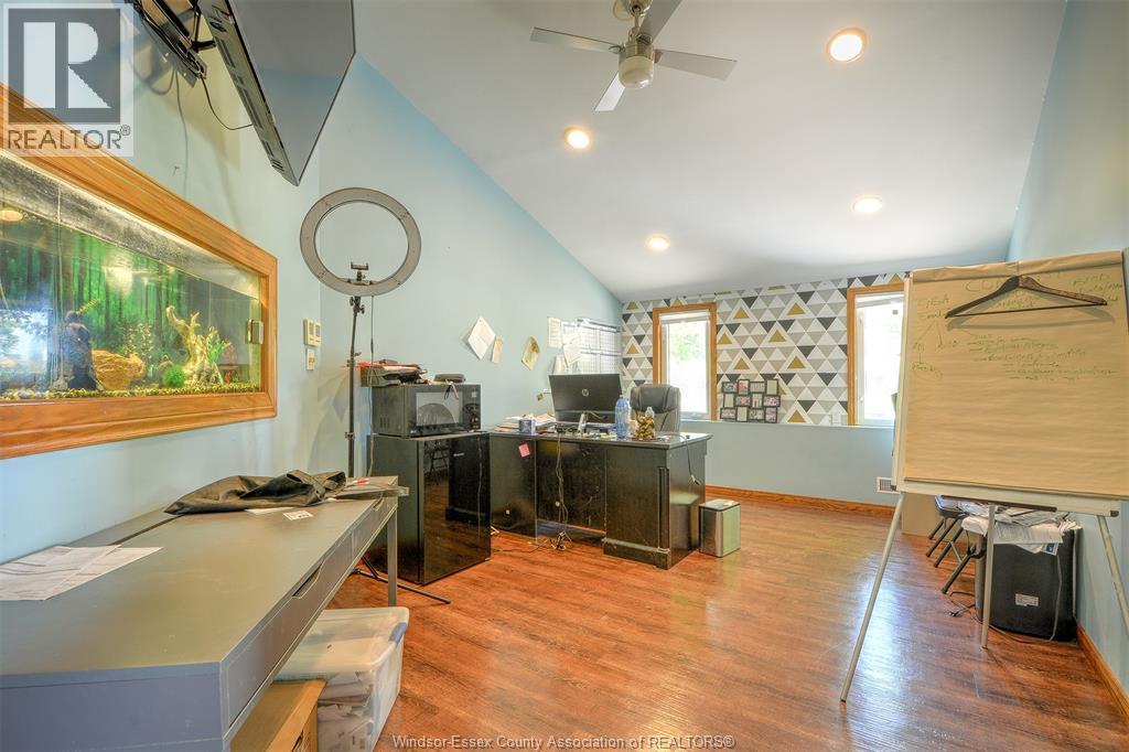 6400 Walker, Tecumseh, Ontario  N0R 1L0 - Photo 10 - 26000580