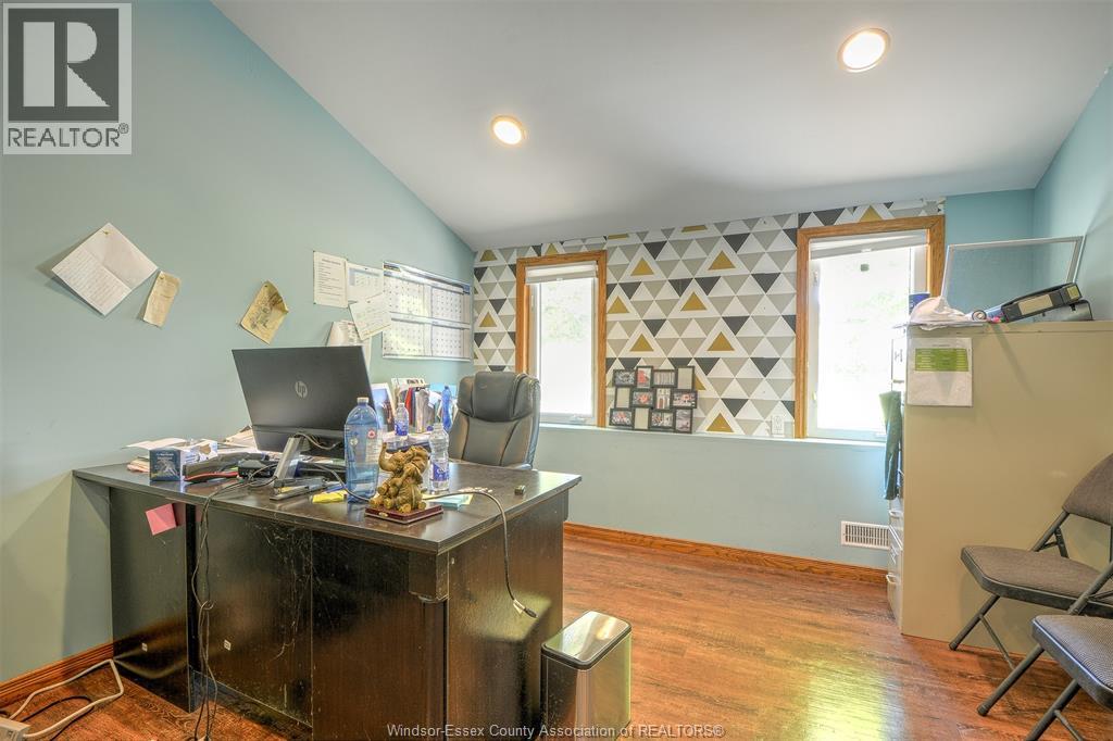 6400 Walker, Tecumseh, Ontario  N0R 1L0 - Photo 11 - 26000580