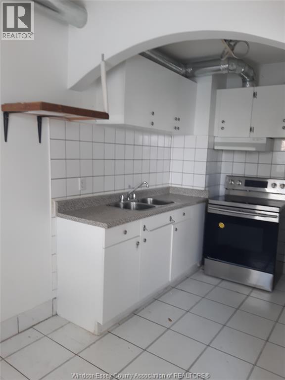 147 Janette Avenue, Windsor, Ontario  N9A 4Y7 - Photo 11 - 26000548