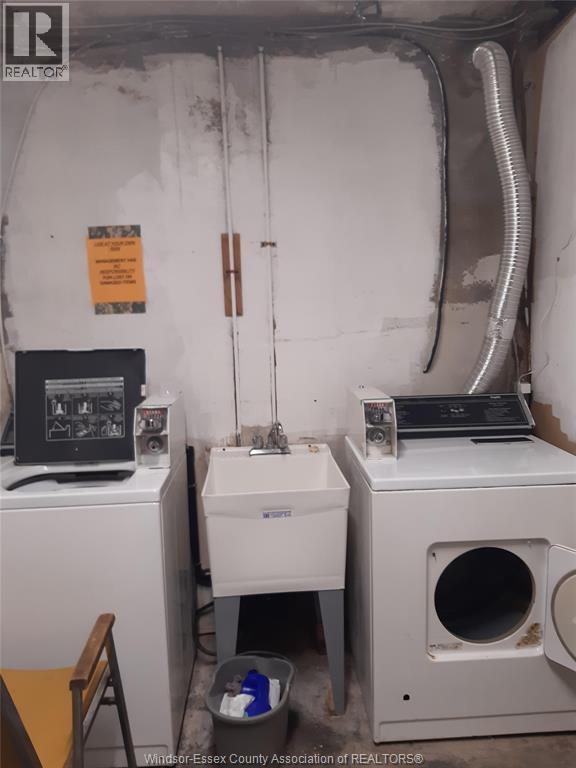 147 Janette Avenue, Windsor, Ontario  N9A 4Y7 - Photo 15 - 26000548