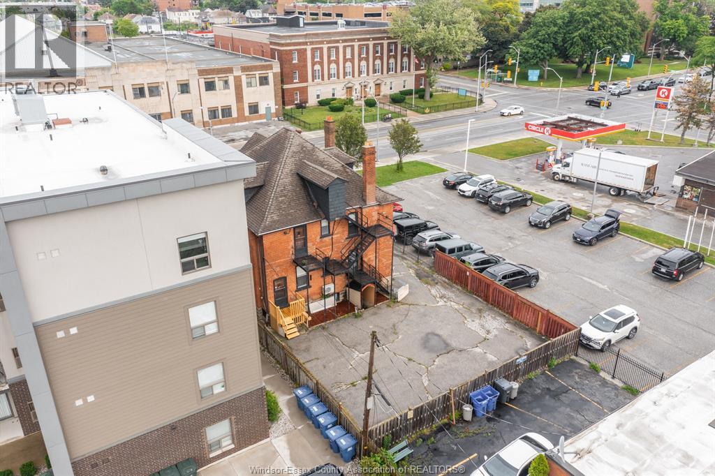 961 Ouellette Avenue Unit# 2, Windsor, Ontario  N9A 4J5 - Photo 10 - 26000602