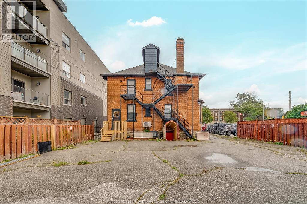 961 Ouellette Avenue Unit# 2, Windsor, Ontario  N9A 4J5 - Photo 6 - 26000602