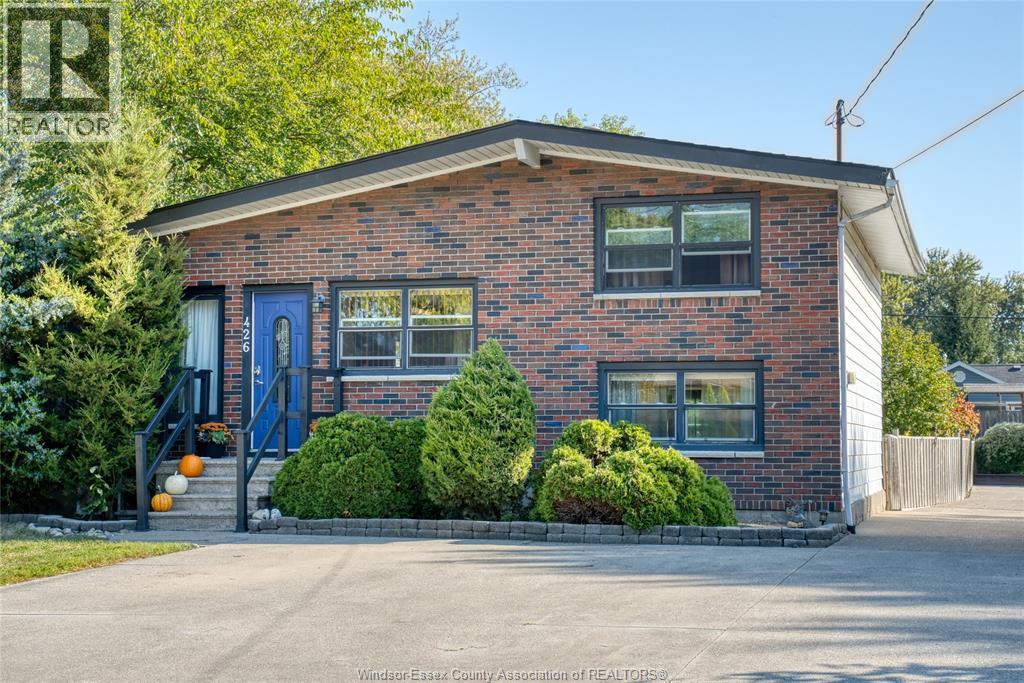 426 LESPERANCE ROAD, Tecumseh, Ontario