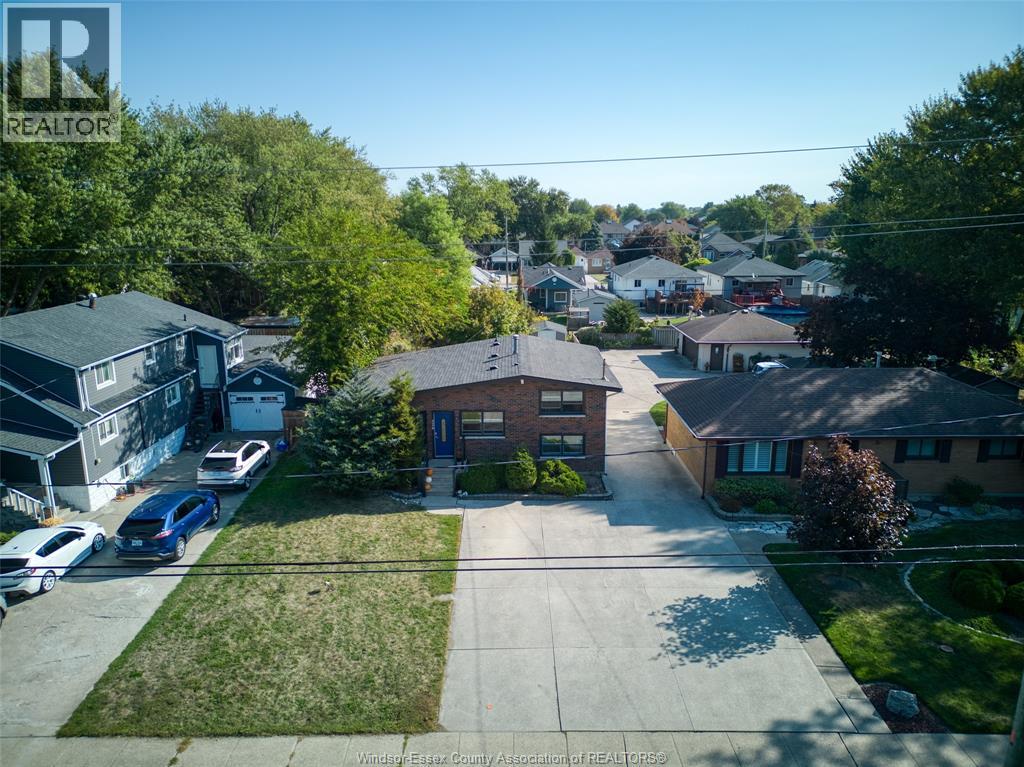 426 Lesperance Road, Tecumseh, Ontario  N8N 1W4 - Photo 3 - 26000572