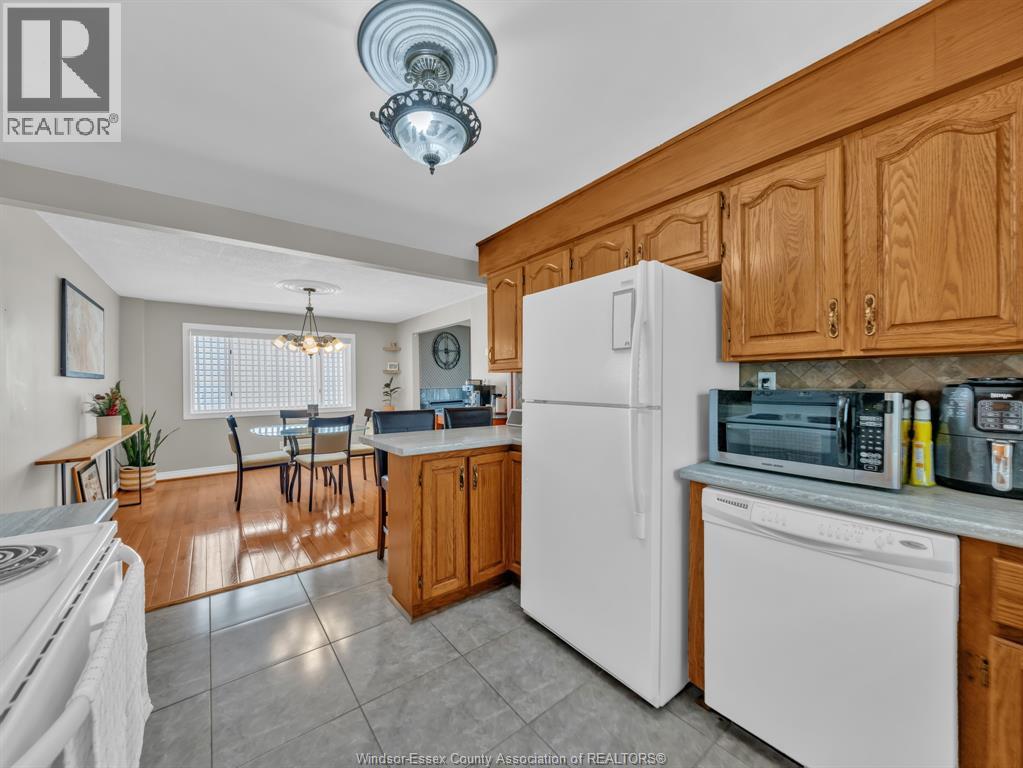 8060 Handy, Windsor, Ontario  N8S 1B5 - Photo 11 - 26000997