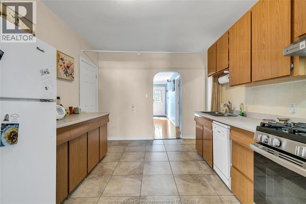 1794 Gladstone, Windsor, Ontario  N8W 2N3 - Photo 11 - 26000936