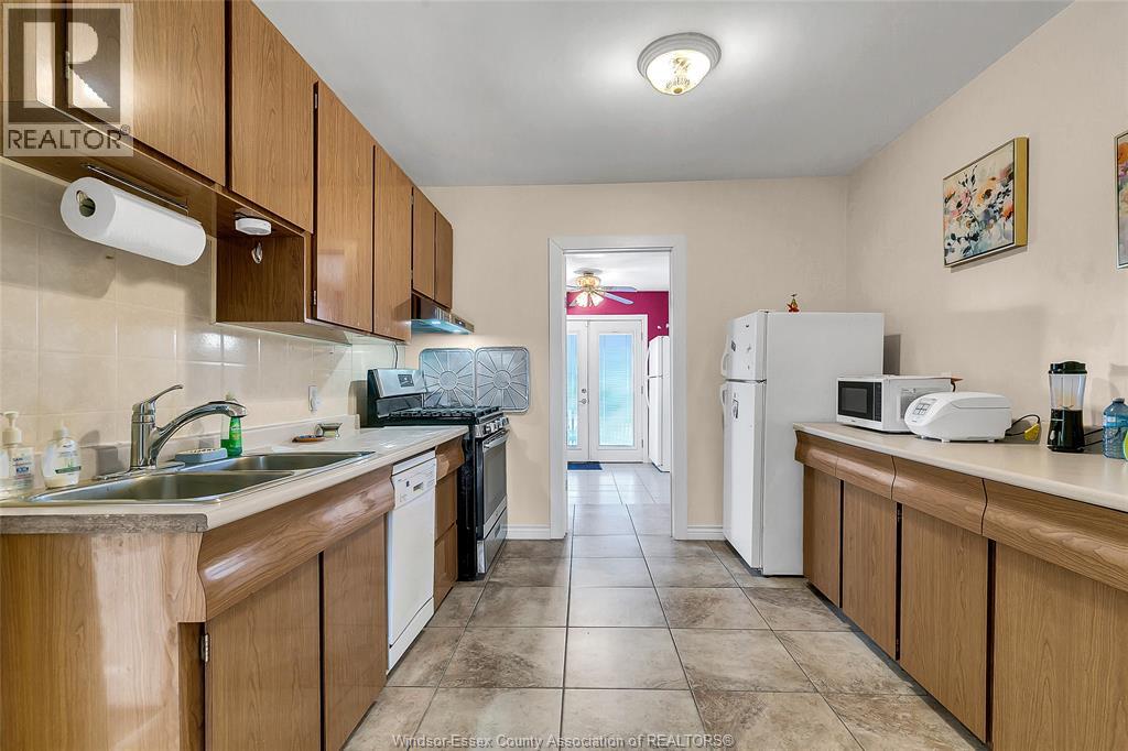 1794 Gladstone, Windsor, Ontario  N8W 2N3 - Photo 12 - 26000936