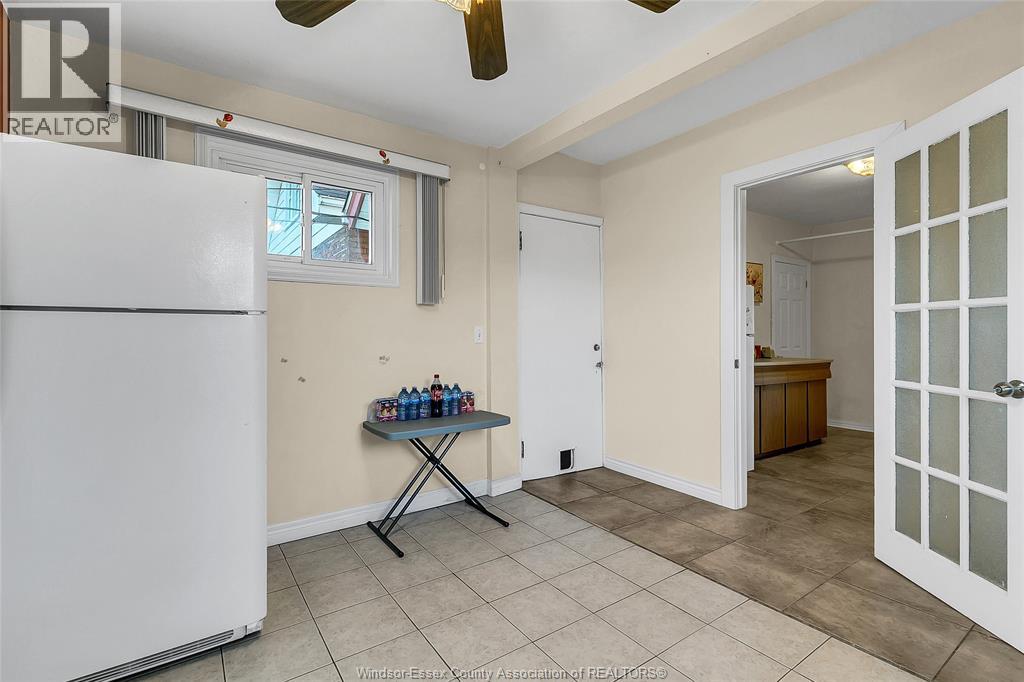 1794 Gladstone, Windsor, Ontario  N8W 2N3 - Photo 14 - 26000936