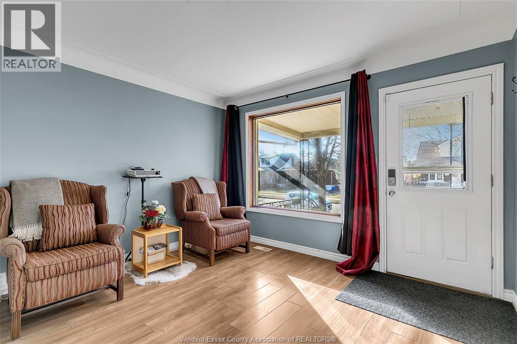 1794 Gladstone, Windsor, Ontario  N8W 2N3 - Photo 4 - 26000936