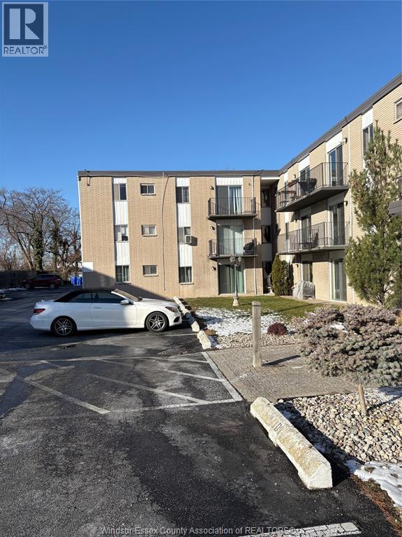 6490 Wyandotte East Unit# 201, Windsor, Ontario  N8S 1P1 - Photo 2 - 26001016