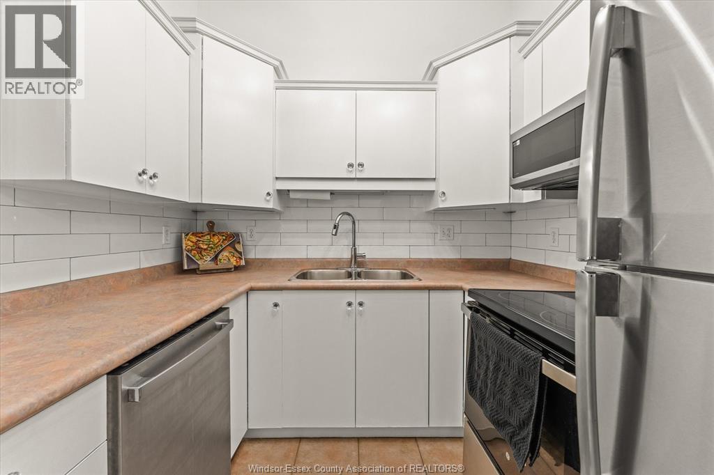 3772 Prairie Court, Windsor, Ontario  N9G 2X3 - Photo 6 - 26001047