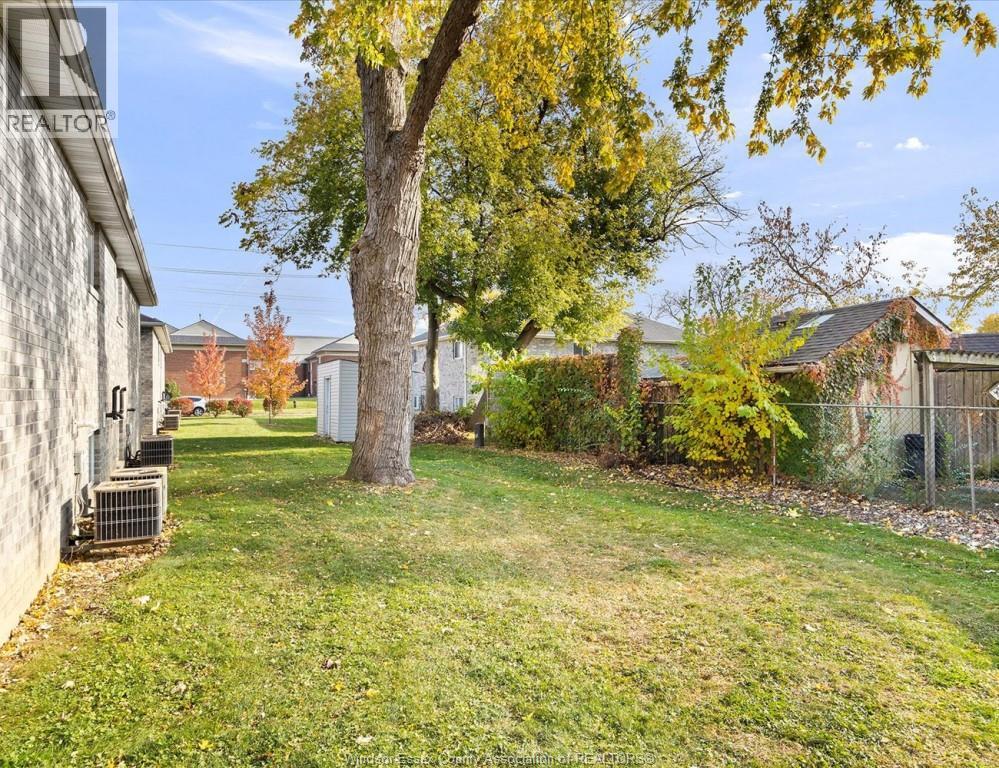 675 Chippawa Unit# Per Room, Windsor, Ontario  N9C 0A6 - Photo 16 - 26001109
