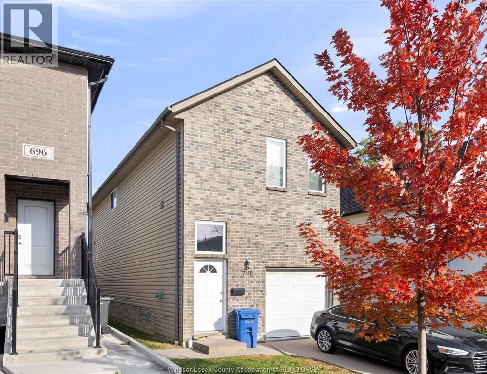 700 Bridge Avenue, Windsor, Ontario  N9B 2M6 - Photo 2 - 26001132