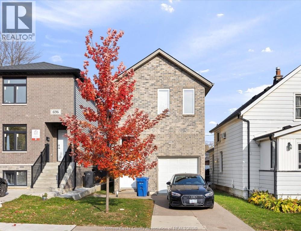 700 Bridge Avenue Unit# Per Room, Windsor, Ontario  N9B 2M6 - Photo 3 - 26001131