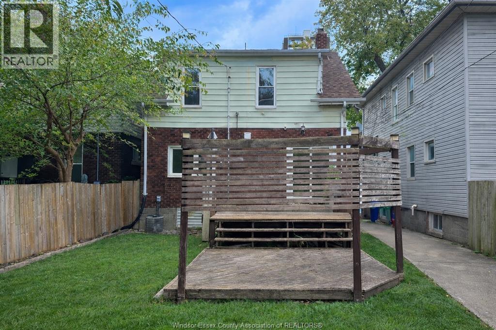 909 Pelissier, Windsor, Ontario  N9A 4L6 - Photo 20 - 26001129