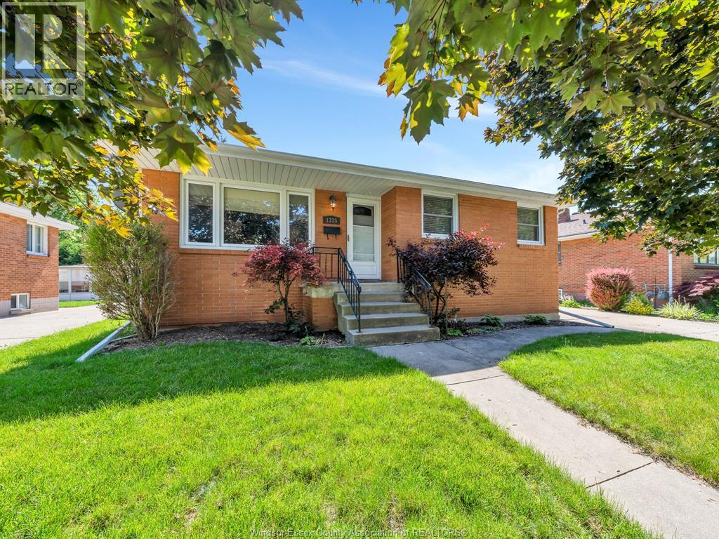 1315 Janette Avenue, Windsor, Ontario  N8X 1Y7 - Photo 2 - 26001209