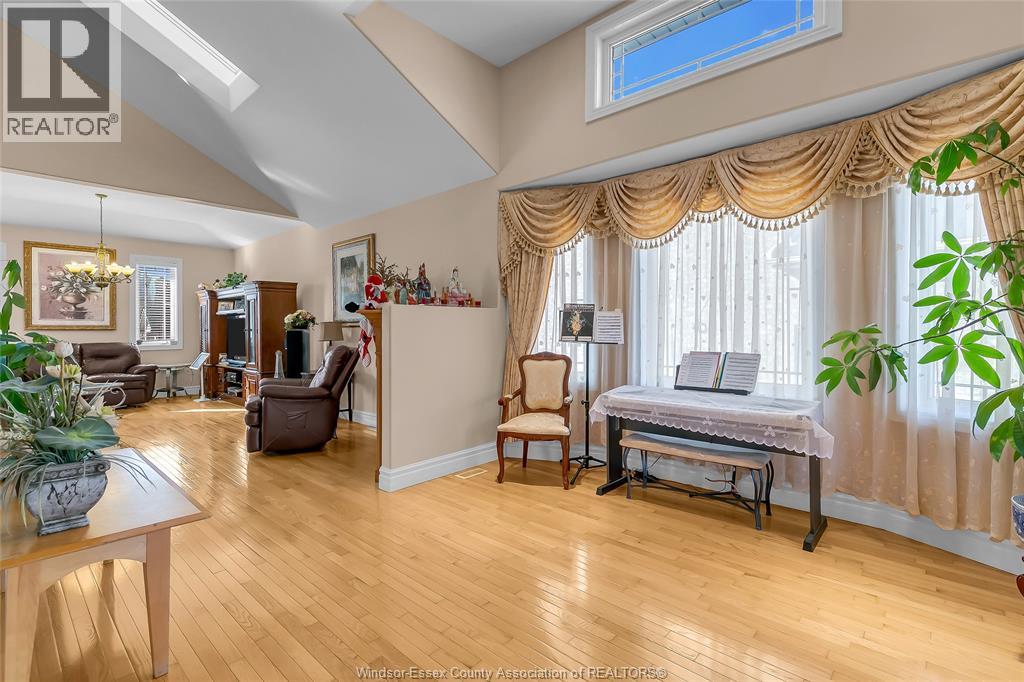 443 Hamner Circle, Windsor, Ontario  N9E 4P8 - Photo 9 - 26001206