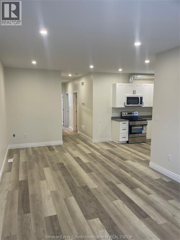 647 Janette Unit# A, Windsor, Ontario  N9A 4Z8 - Photo 9 - 26001186