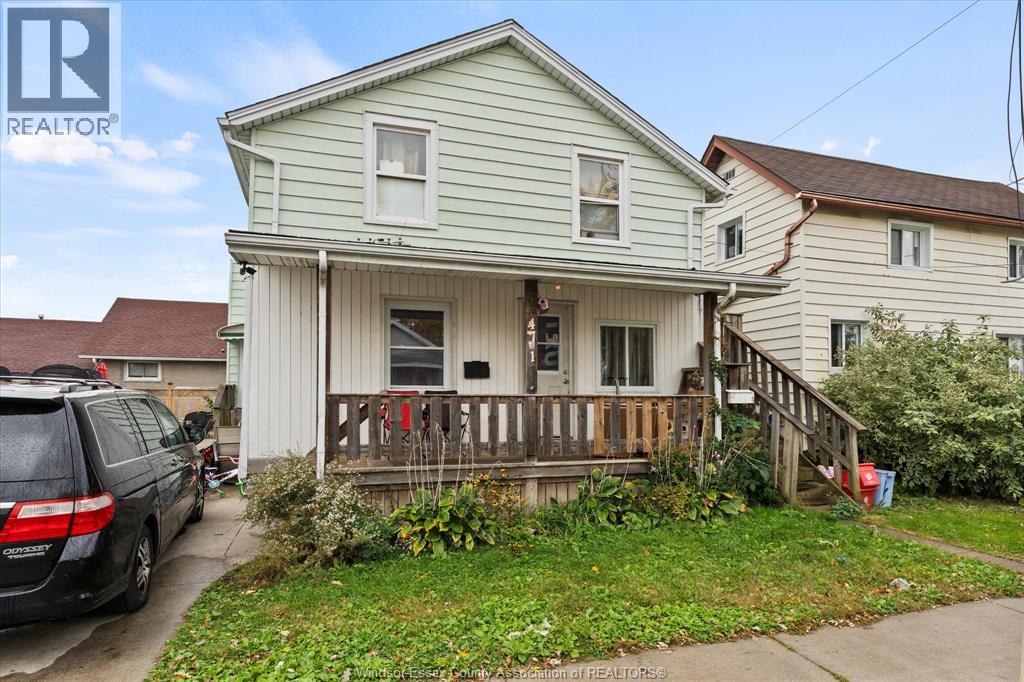 471 Tuscarora Street, Windsor, Ontario  N9A 3M1 - Photo 3 - 26001216