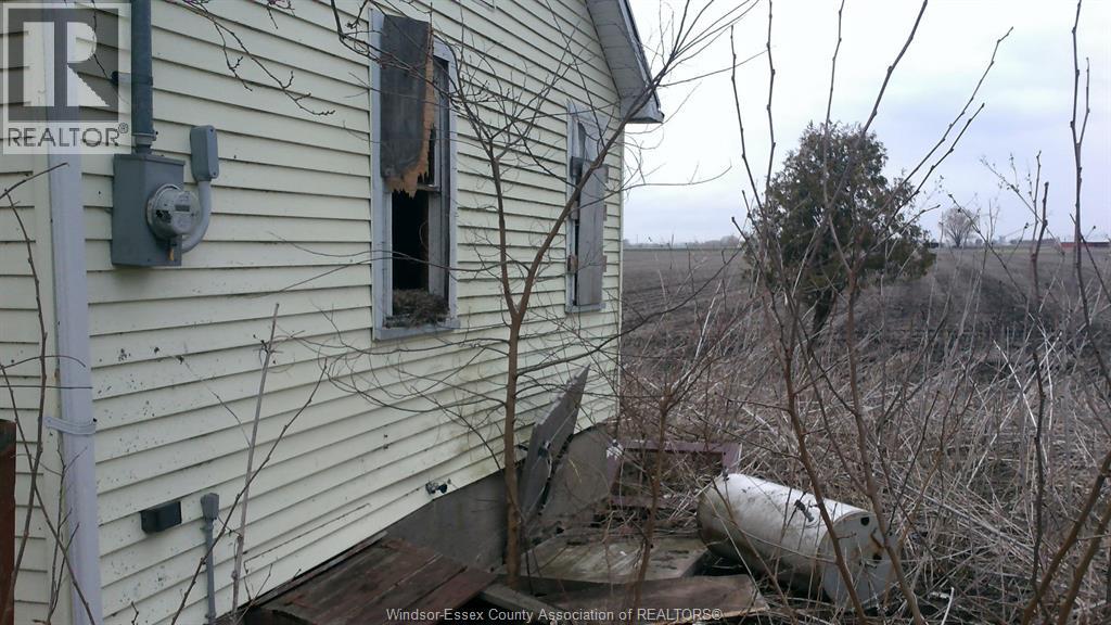 1817 Mersea Rd E, Leamington, Ontario  N8H 3V4 - Photo 2 - 26001383