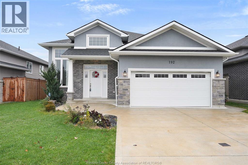 192 LENNOX AVENUE, Essex, Ontario
