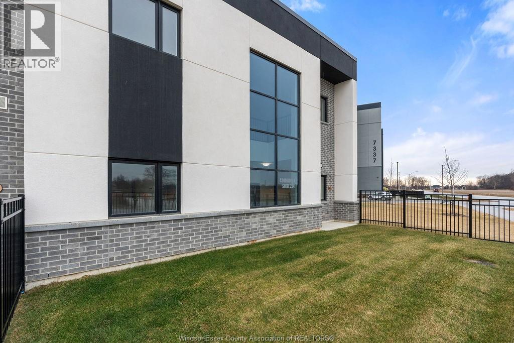 4300 Laurier Parkway Unit# 224, Lasalle, Ontario  N9H 0P8 - Photo 2 - 26001507