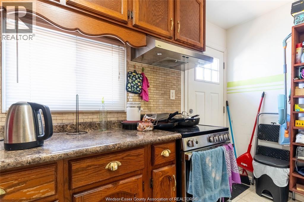 562 Dougall, Windsor, Ontario  N9A 4P6 - Photo 15 - 26001264