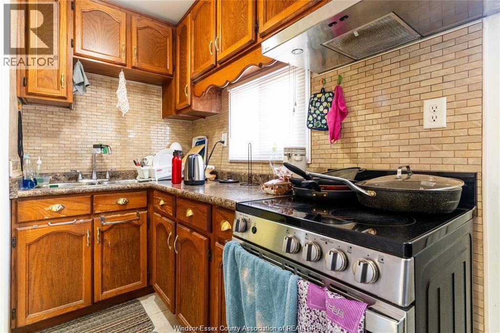 562 Dougall, Windsor, Ontario  N9A 4P6 - Photo 16 - 26001264