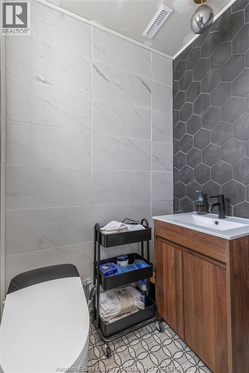 1169-1181 Tecumseh Road East, Windsor, Ontario  N8W 1V5 - Photo 22 - 26001691