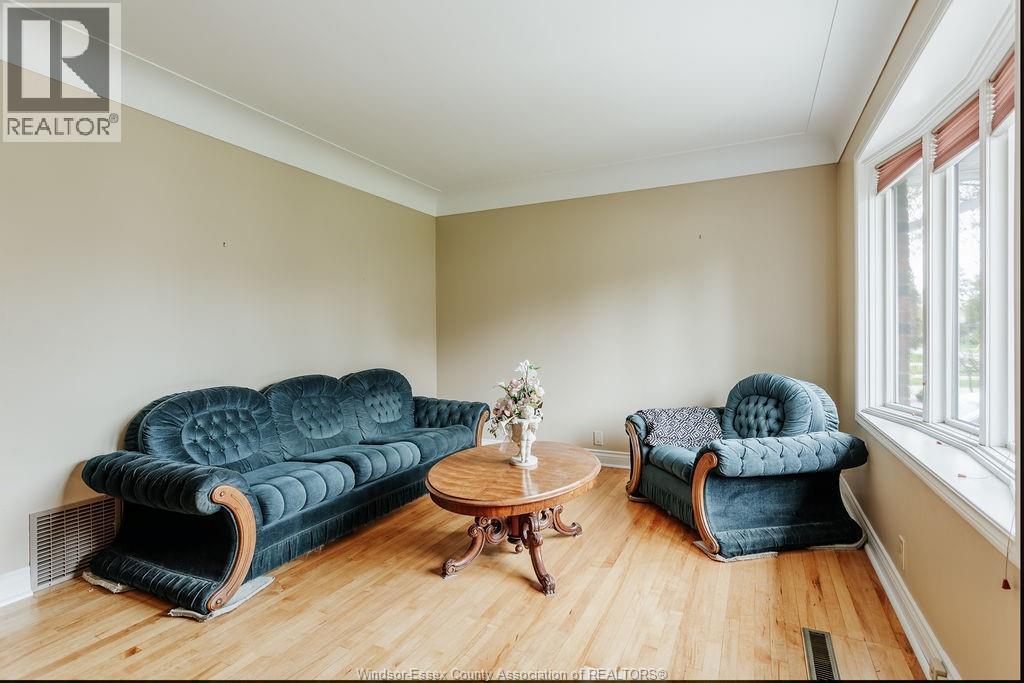 3987 Casgrain, Windsor, Ontario  N9E 2R9 - Photo 10 - 26001700