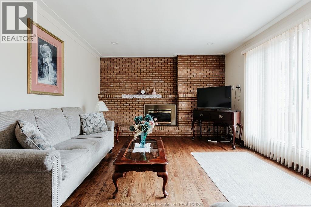 3987 Casgrain, Windsor, Ontario  N9E 2R9 - Photo 13 - 26001700