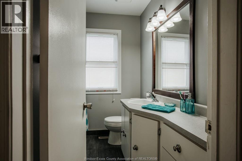 3987 Casgrain, Windsor, Ontario  N9E 2R9 - Photo 21 - 26001700