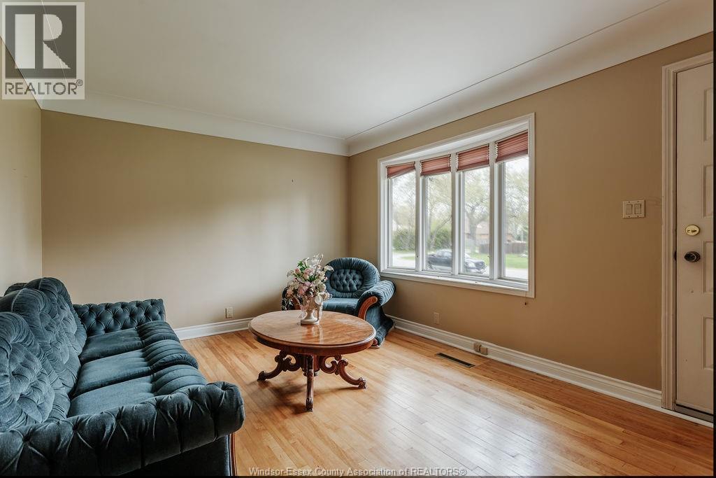 3987 Casgrain, Windsor, Ontario  N9E 2R9 - Photo 6 - 26001700