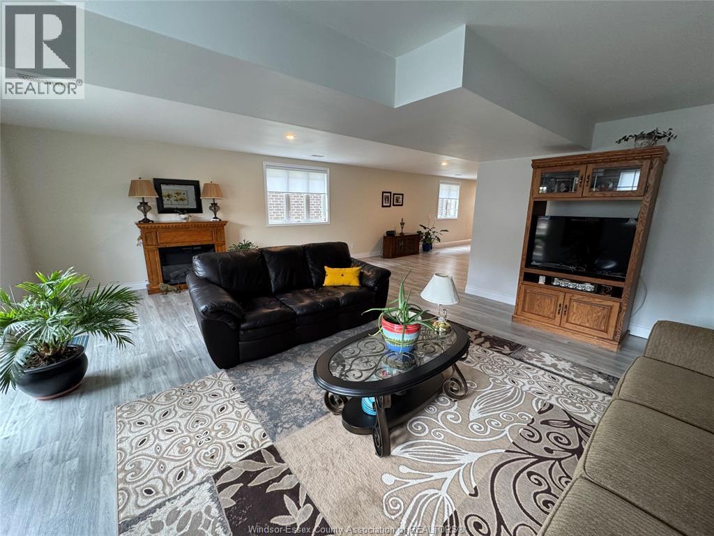 17 Woodland Street, Kingsville, Ontario  N9Y 0A9 - Photo 15 - 26001670