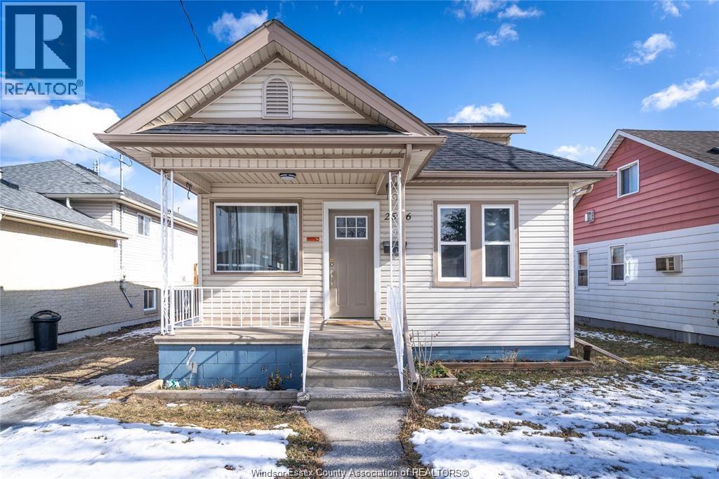 2546 LLOYD GEORGE BOULEVARD, Windsor, Ontario