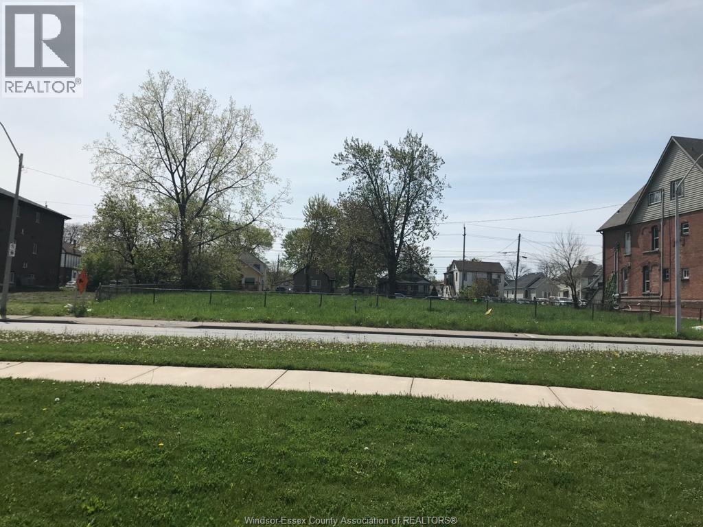 849 Riverside Drive East, Windsor, Ontario  N9A 2T4 - Photo 3 - 26001796