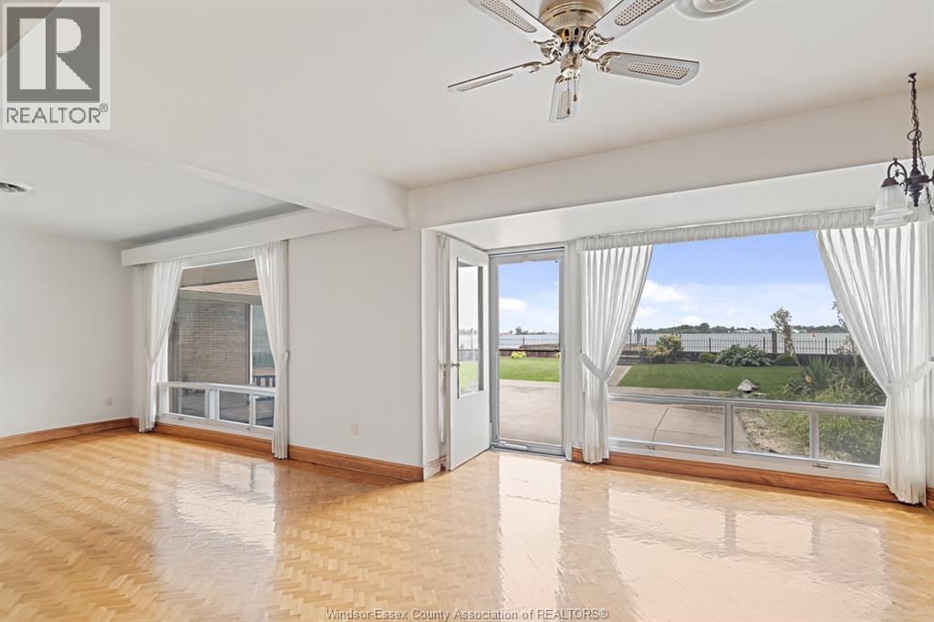 8280 Riverside Dr East, Windsor, Ontario  N8S 1E6 - Photo 4 - 26001873