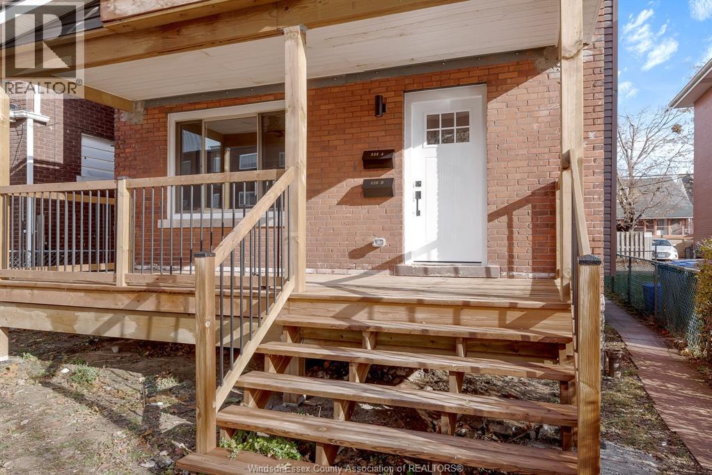 836 Pillette, Windsor, Ontario  N8Y 3B5 - Photo 3 - 26001883
