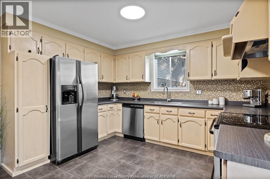 640 Delaware, Lasalle, Ontario  N9J 3J8 - Photo 10 - 26001901