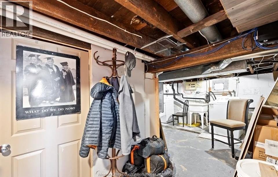 374 Rankin, Windsor, Ontario  N9B 2R7 - Photo 5 - 26001885