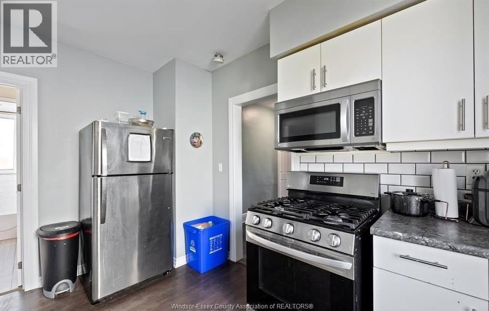 374 Rankin, Windsor, Ontario  N9B 2R7 - Photo 7 - 26001885