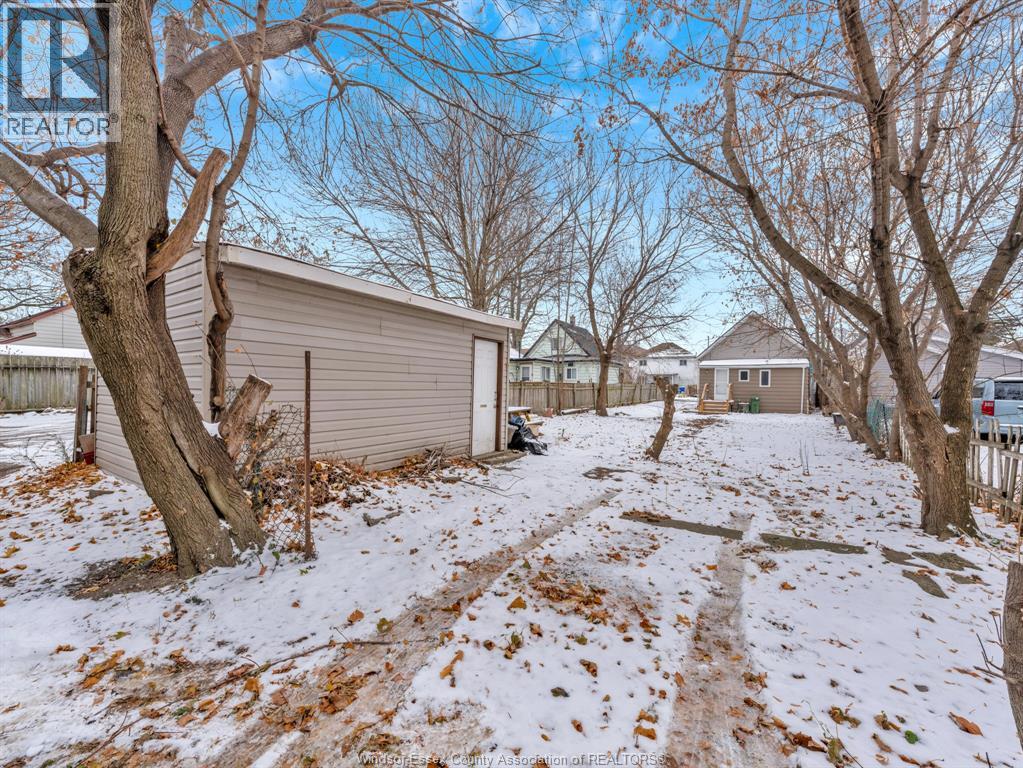 944 Maisonville, Windsor, Ontario  N8Y 3R9 - Photo 18 - 26001925