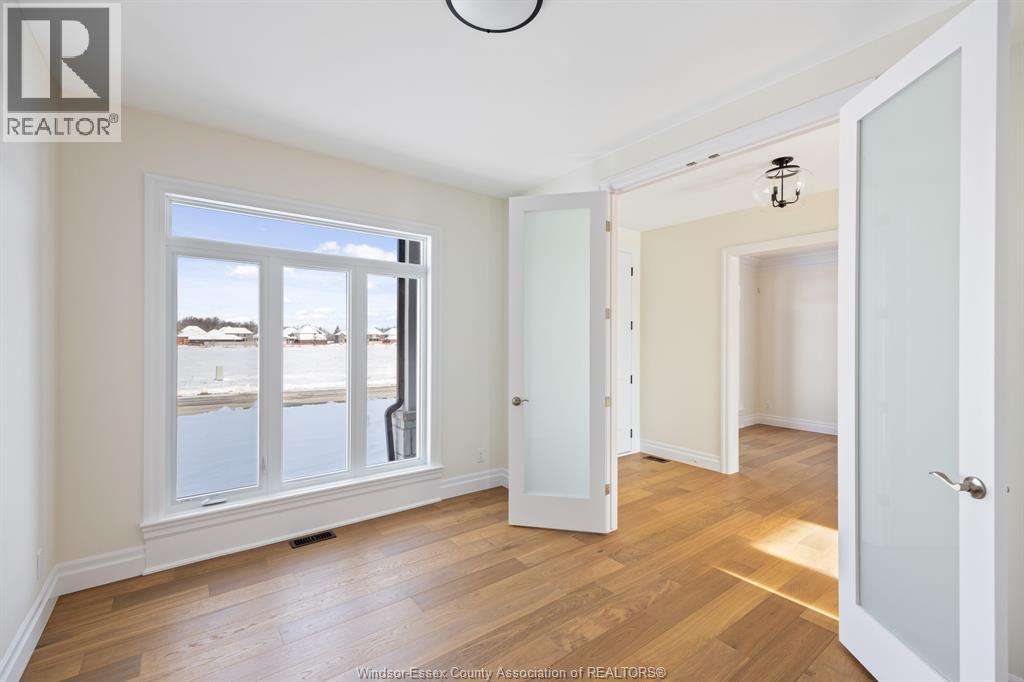 569 Holburn Street, Windsor, Ontario  N8X 0A3 - Photo 5 - 26002089